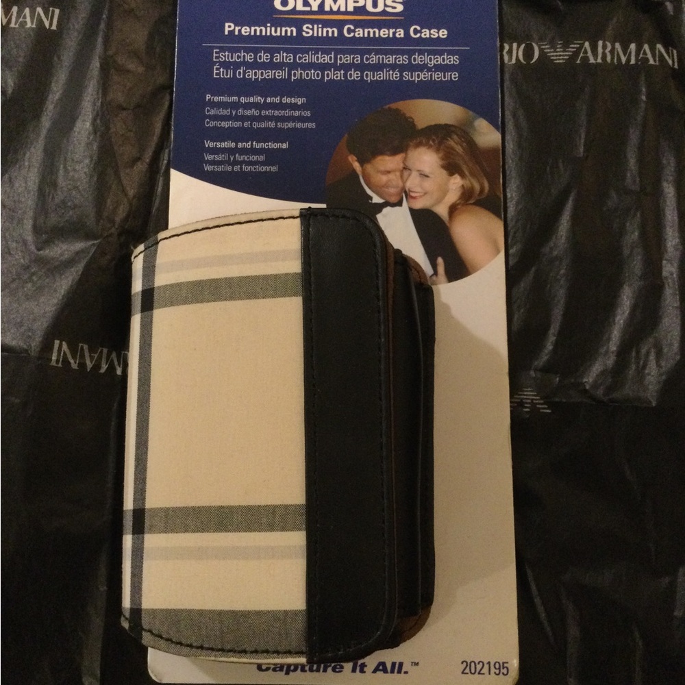 OLYMPUS PREMIUM CASE 4.5x1.75x3.25 in NEW